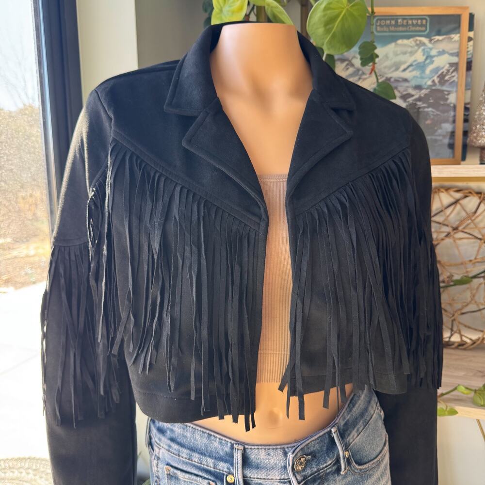 NWT Francesca's Black Fringe Faux Suede Collared Cropped Jacket Western, Medium - Picture 6 of 12